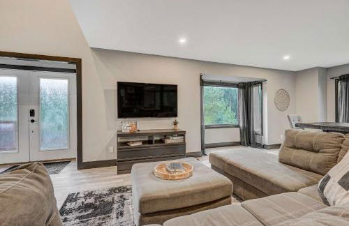 Oak Hills Estate Luxe Forest Escape Near USAFA - Foto 10