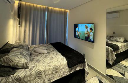 Casa em Foz do Iguaçu com piscina, churrasqueira e ar-condicionado em todos os cômodos - Foto 16