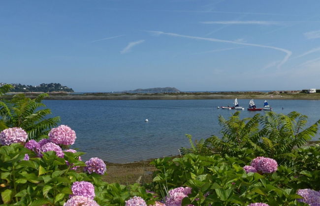 Magnificent Villa by the sea - Photo 29