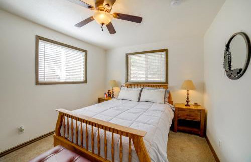 Mtn-View Oasis with Pool Access in Garden Valley - Foto 13