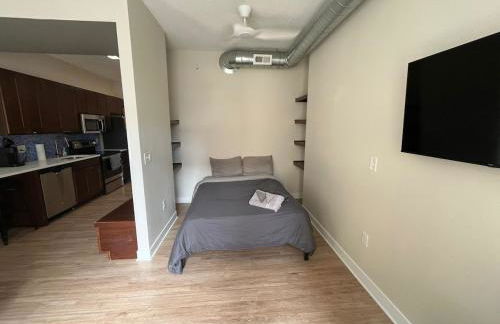 Urban Oasis Downtown Condo with Skywalk Access 6 - Photo 7