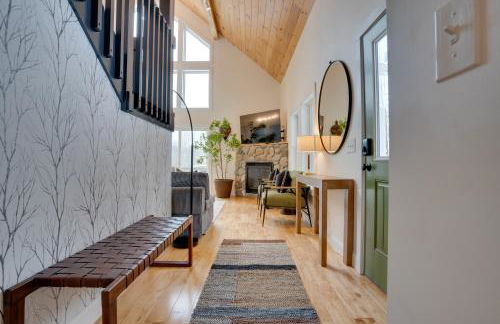 '"Luxury Mountain Getaway'" Sauna, Hot Tub, Massage Chair, Pool Table - Photo 65