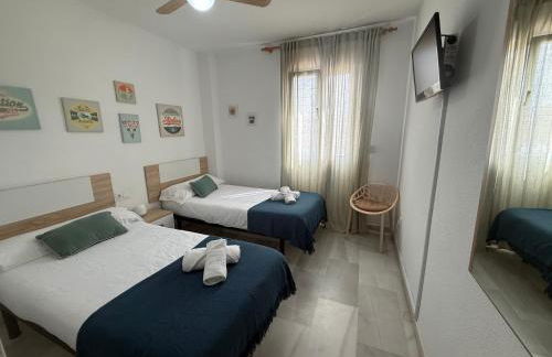 Laguna Beach Haven, WIFI, swimming pools, beach a few steps away, shops - Foto 9