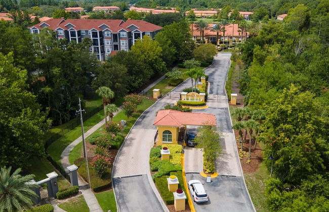 Family 3BR Oasis for 6 With Private Pool - Foto 78