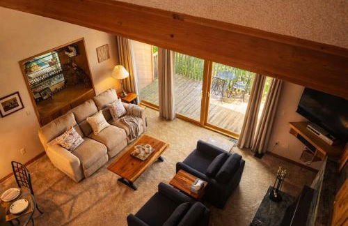 Top Floor Luxury, Sauna, Private Pool, Lake Bellaire Beach, 5 beds, 4 full bath - Foto 1