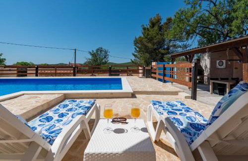 Holiday Home Burgija with pool - Foto 9