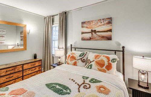 Pet Friendly Lake Alec Home with Dock! - Foto 15