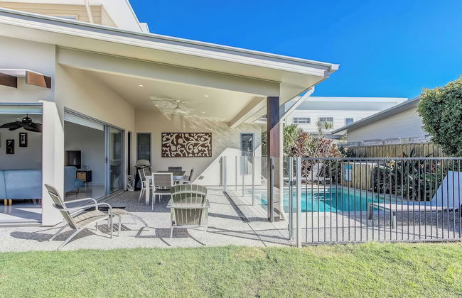 Coastal Charm on Casuarina Way - Photo 31