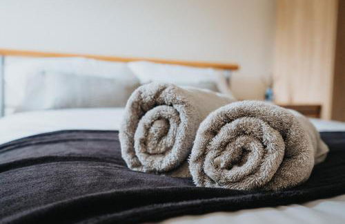 Brimmond Homes - nr to Univ, Hospitals, o2 Apollo, PLAB & 7 mins to City Centre - Stylish, Modern & Secure 2 Bed, 2 Bath Apt with Allocated Free Parking - Foto 35