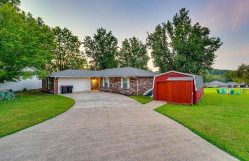 Beaver Lake Retreat with Deck Paddle, Bike, Relax! - Foto 2