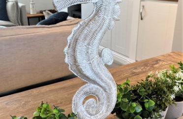 The Little Seahorse - Newly Renovated Cottage 5mins Walk The Beach with Hot Tub - Photo 27