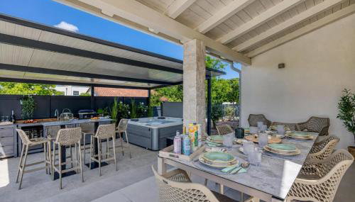 Villa Aria with heated Pool and Whirlpool - Happy Rentals - Photo 3, Other