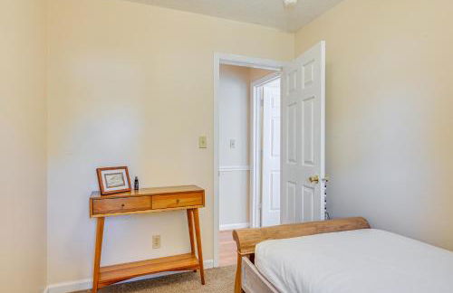 Home with Large Yard 6 Mi to Dtwn Winston-Salem! - Foto 19