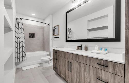 Peaceful 2BR by the Bay Pool and Coastal Vibes - Foto 14