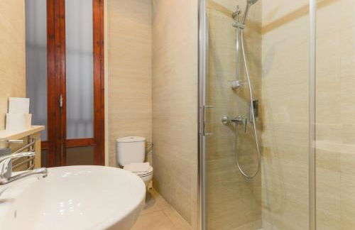 GREAT SPACIOUS APARTMENT IN THE GOTHIC QUARTER - Foto 26