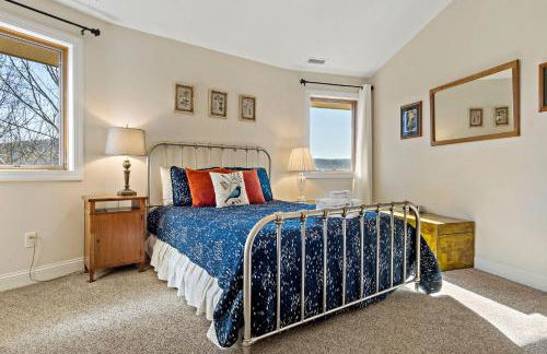 Skytop Chalet Pet Friendly, Hot Tub and Views - Foto 74