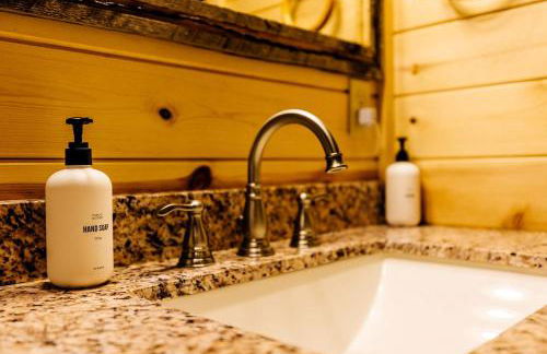 Cozy Cabin Perfect for a Romantic Escape with BBQ in Dayton, Wyoming - Foto 33