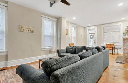 Housepitality - Harrison Mansion - Great Location - Photo 13