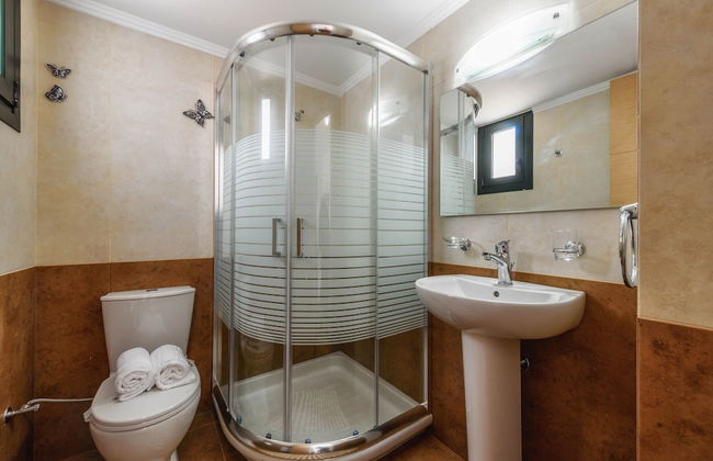 Alonaki Apartments - Photo 67