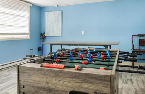 Vintage Charm 3BR Home w Yard Pets Welcome - Foto 26