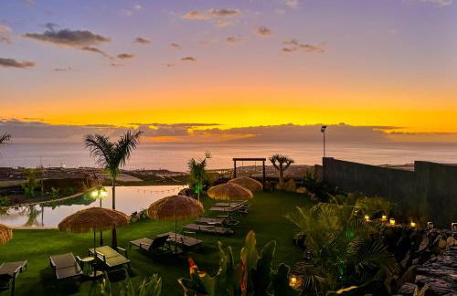 Apartamento de Lujo con Jacuzzi Privado, Piscina y Vistas al Mar - Foto 6