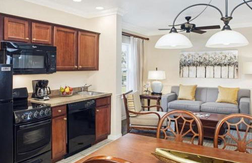 See all of Port Lucie in this resort amenities 2BD condo with resort amenities - Foto 9