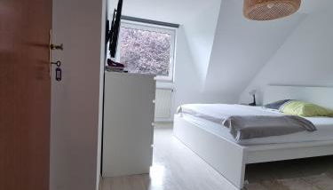 Ferienhaus mit 5 Zimmer und Küche im Norden von Hamburg am Flughafen - Foto 3