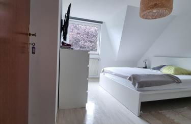 Ferienhaus mit 5 Zimmer und Küche im Norden von Hamburg am Flughafen - Foto 3