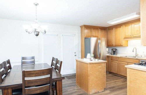 Sleeps 8, Lake Lanier Hidden Gem - Foto 32