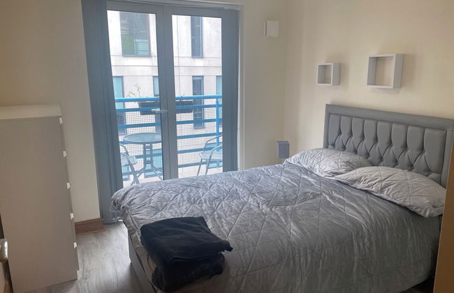 Whitworth Street Apartment in Manchester - Photo 5