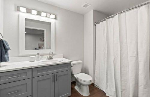 Spacious, King Bed, w Pool Table & Brunch Below! 303 - Foto 15