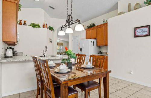 Sunkist Getaway - Photo 42