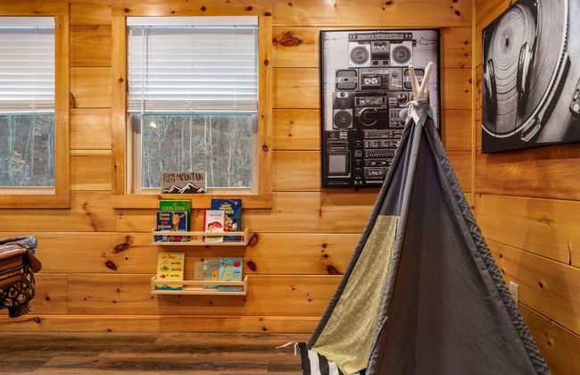 Rustic Mountain Retreat by Ghosal Luxury Lodging - Foto 35