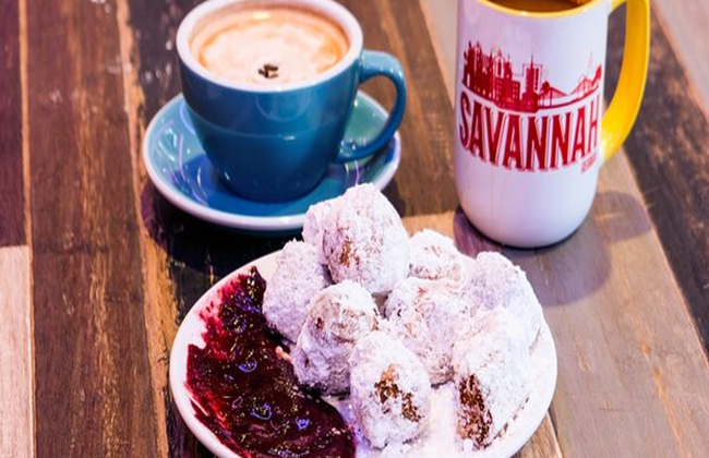 Savannah Historic Downtown Donuts and Sweet Treats Tour - Foto 11