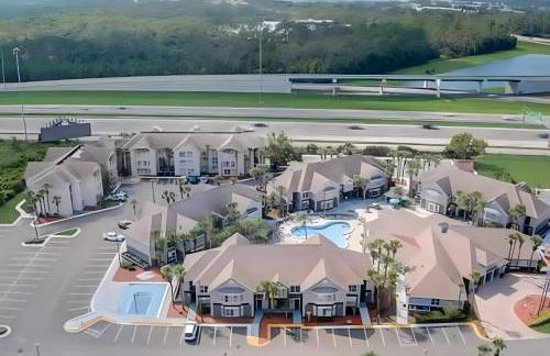 Whimsical Condo 1.5M from Disney - Foto 32