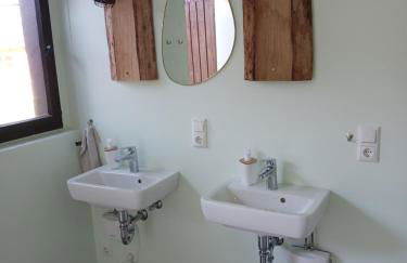 Zittau - Ferienwohnung Frieda mit Camping Familien, und Biker Hütten am Zittauer Gebirge - Foto 49