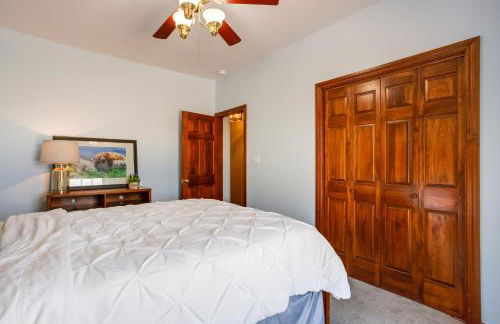 Home in Cimarron National Golf Club with Hot Tub! - Photo 16