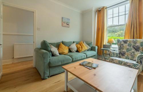 Plum Cottage - Photo 3