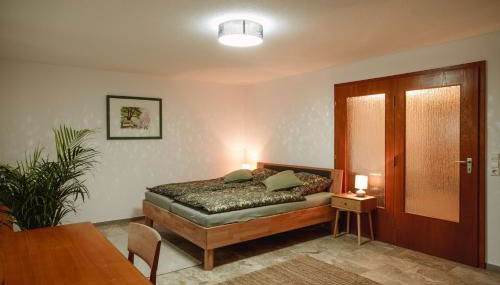 Große Wohnung mit 2 Schlafzimmer - Foto 2