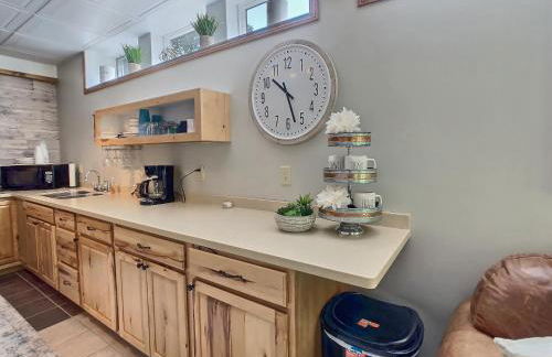 The Maples Apt - King Bed, Pet Friendly, Beautiful Views - Foto 26