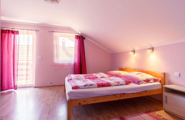 5 bedroom House in Balatonfenyves with garden and terrace - Photo 6