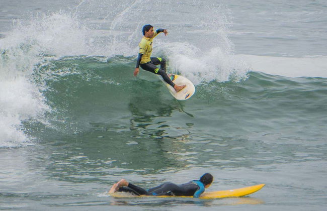 Curso de surfe em San Bartolo - Foto 6