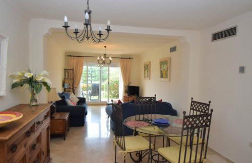Beautiful Apt with Golf & Lake Views Mijas Golf - Photo 12