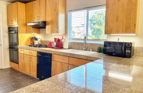 Groovy Getaway Retro Vibes in North Park, SD - Foto 13