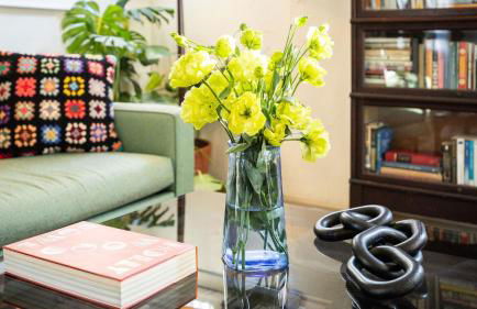 Spanish Revival Charm in Silver Lake w Patio BBQ Walkable Location Maltman Manor by AvantStay - Photo 10