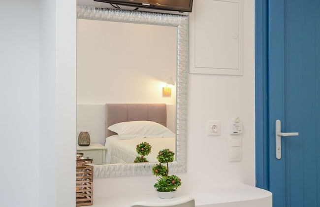 Sun Beach Hotel - Photo 18