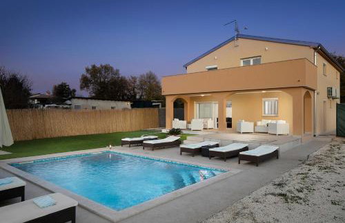 villa Suhalj - Foto 4