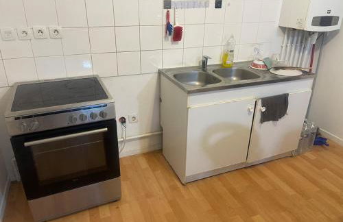 Comfortable apartment in a peaceful setting - Photo 4