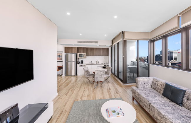 Meriton Suites Church Street, Parramatta - Photo 39