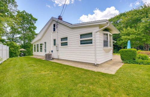 1 Mi to Beach! Family Gloucester Gem with Yard - Foto 27